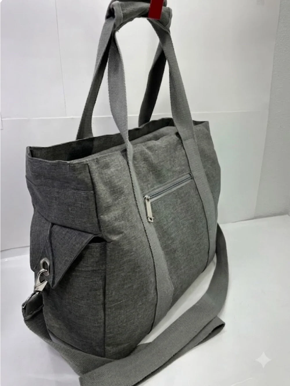 Medela Gray Travel Carrying Bag with Milk Storage Bags, Wipes & Bottles - ONLY